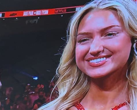are sydney thomas's boobs fake